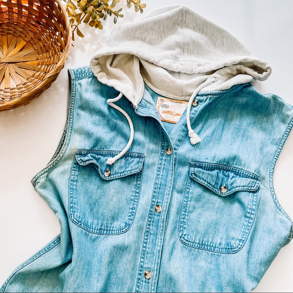 Vintage Hooded Sleeveless Denim Shirt